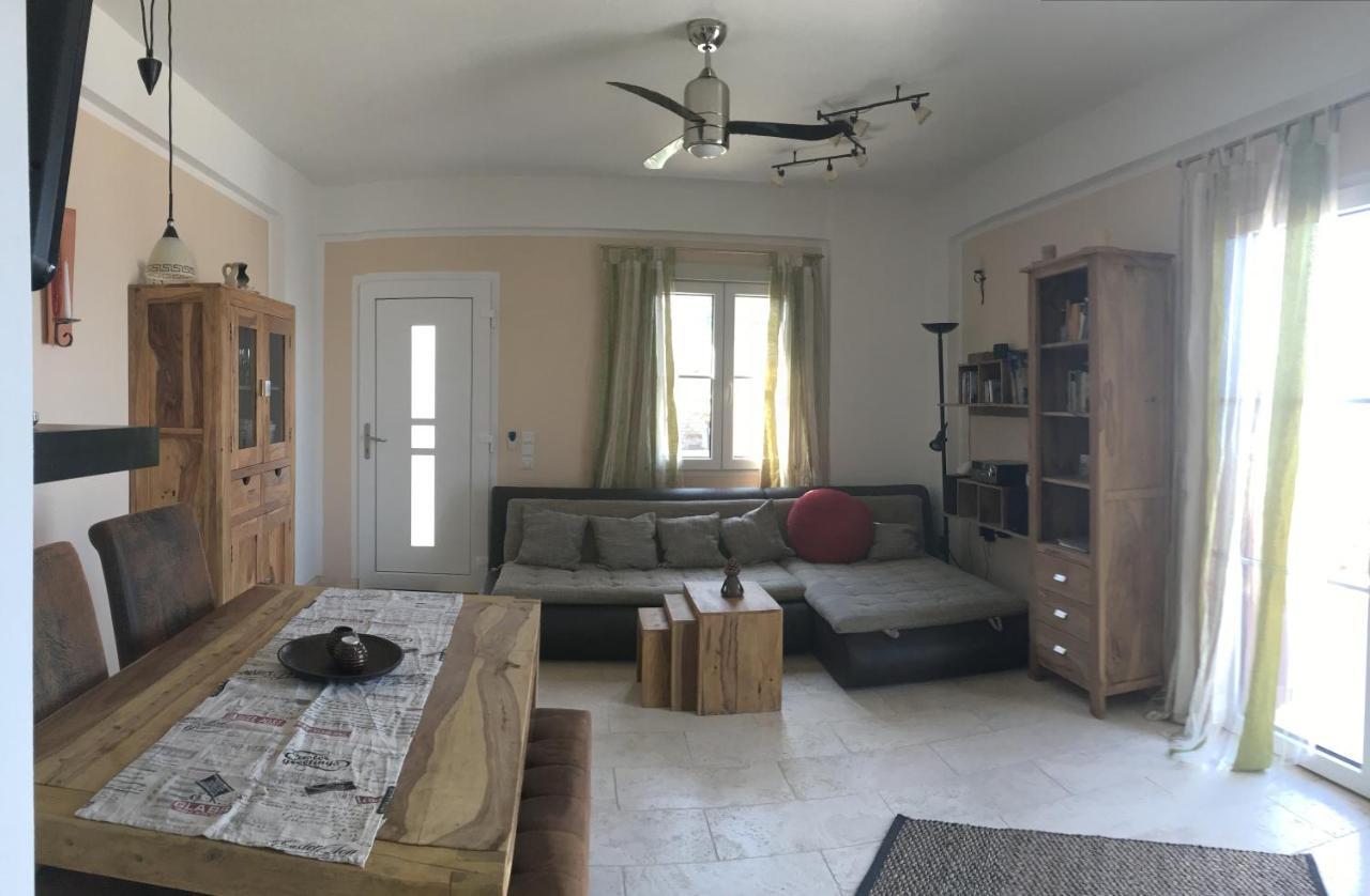 Astra-Ferienhaus Mit Grosser Dachterrasse Und Top-Ausstattung In Nas Armenistis  Bagian luar foto