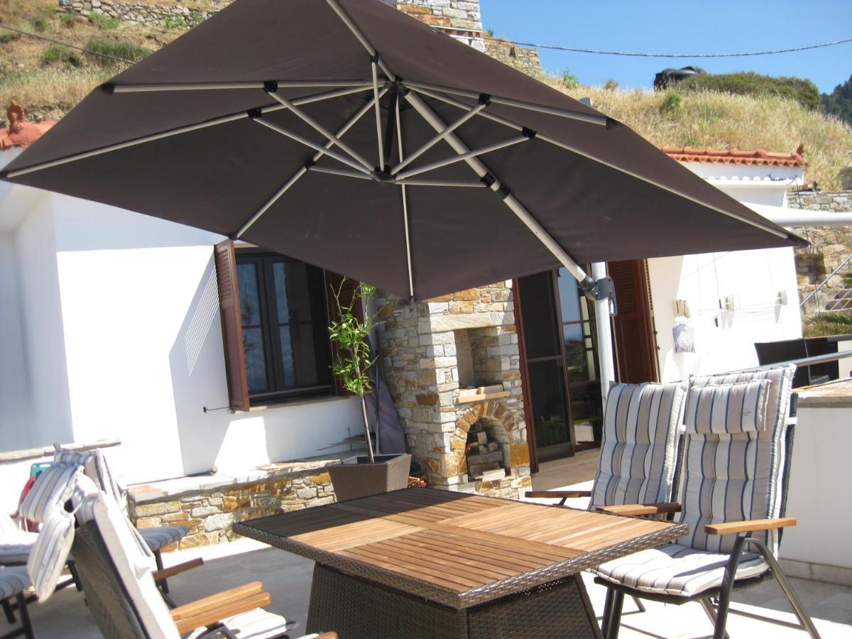 Astra-Ferienhaus Mit Grosser Dachterrasse Und Top-Ausstattung In Nas Armenistis  Bagian luar foto